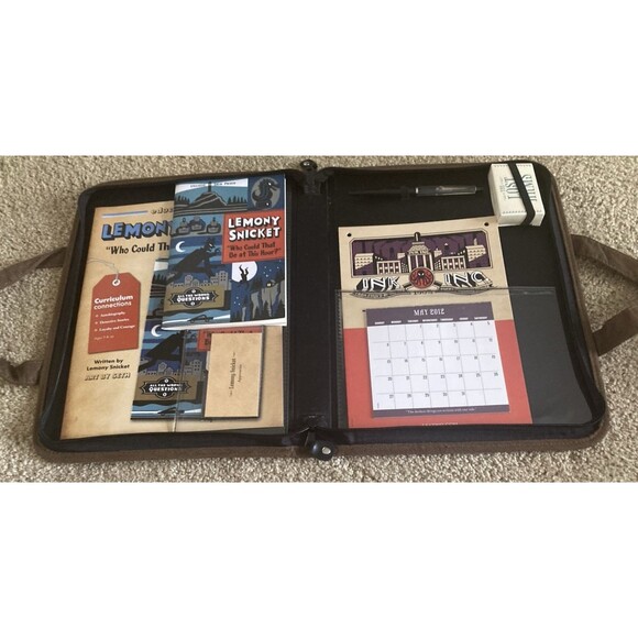 Lemony Snicket's Thanks for Visiting Stain'd -by-the-Sea Binder Briefcase Lot - Picture 2 of 16